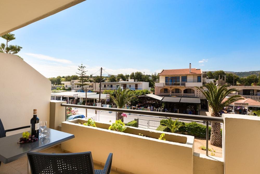 Yiannis Apartments Adelianos Kampos Exterior foto