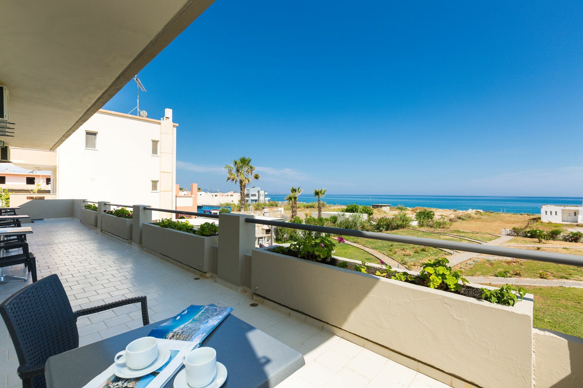 Yiannis Apartments Adelianos Kampos Exterior foto