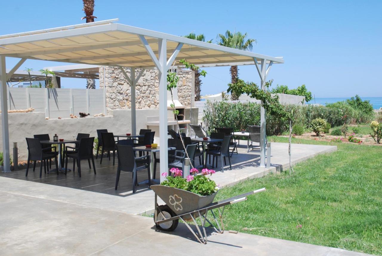 Yiannis Apartments Adelianos Kampos Exterior foto